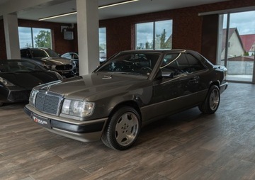 Mercedes W124 Coupe 3.0 180KM 1988 Mercedes-Benz 300 CE Coupe – Klasyka w najlepszym wydaniu | 1988 | 3.0, zdjęcie 2