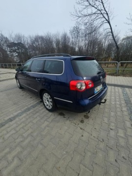 Volkswagen Passat B6 Variant 1.9 TDI PDE 105KM 2006 Volkswagen Passat Klimatyzacja - 1.9 TDI - 105KM, zdjęcie 3