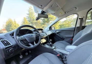 Ford Focus III Kombi Facelifting 1.0 EcoBoost 125KM 2015 Ford Focus Ford Focus 1.0 EcoBoost Titanium Benzyna 125KM, zdjęcie 17