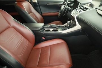 Lexus NX I SUV 200t 238KM 2017 Lexus NX 200t, Salon Polska, Serwis ASO, 4X4, zdjęcie 6