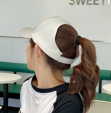 Женская бейсболка