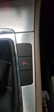 VW PASSAT B6 ZASLEPKA KONSOLI ZASLEPKA PRZYCISK
