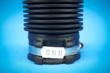 ВОЗДУШНАЯ ТРУБА AUDI OE 079129740D