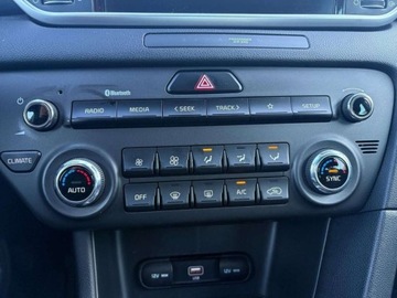 Kia Sportage IV SUV Facelifting 1.6 T-GDI 177KM 2021 Kia Sportage 1.6 T - GDI DCT 177 KM Tempomat Kamera Cofania 1.6 177KM, zdjęcie 17