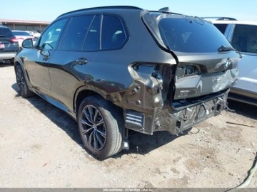 BMW X5 G05 2023 BMW X5 M M50 i 2023 4.4 Benzyna 523KM, zdjęcie 2