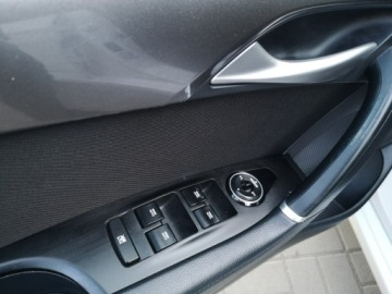 Hyundai i40 Kombi 1.7 CRDi HIGH 136KM 2015 Hyundai i40 1.7 CRDI 136KM Klima Tempomat Parktron, zdjęcie 10