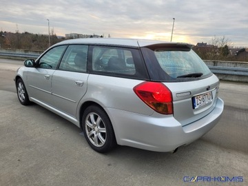 Subaru Legacy IV Kombi 2.5i 165KM 2004 Subaru Legacy 2.5i Automatik Bezwypadkowy 2.5 Benzyna 165KM, zdjęcie 3