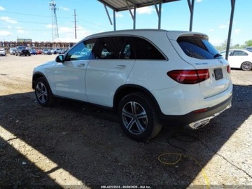 Mercedes GLC C253 2018 Mercedes-Benz GLC 2018 r., 2,0L 4 MATIC 2.0 Benzyna 241KM, zdjęcie 3