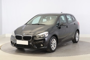 BMW Seria 2 F22-F23-F45-F46 Gran Tourer 218i 136KM 2017 BMW 2 Active Tourer 218i Active Tourer, Navi, zdjęcie 1