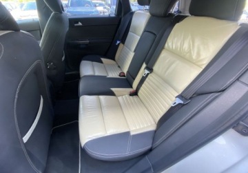 Volvo V50 2.4 D5 180KM 2010 Volvo V50 D5 R-Design Momentum 2.4 Diesel 180KM, zdjęcie 7