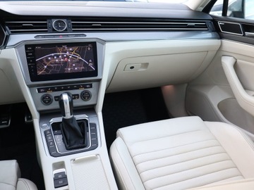 Volkswagen Passat B8 Variant 2.0 TDI SCR 240KM 2017 VW Passat 2.0 BiTDI, Salon Polska, Serwis ASO, zdjęcie 7