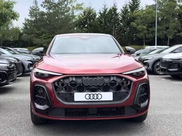Audi 2025 AUDI Q5 TFSI quattro Sportback S line Suv 2.0 (204KM) 2025, zdjęcie 2