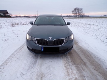 Skoda Octavia III Liftback Facelifting 1.6 TDI 115KM 2017 SKODA OCTAWIA 1.6 TDI 1 WŁAŚCICIELKA