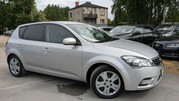 Kia Ceed I Hatchback 5d Facelifting 1.6 CRDi WGT 90KM 2010 Kia Cee&#039;d 1.6D OPŁACONY Bezwypadkowy Klimatronik, zdjęcie 7
