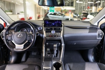 Lexus NX I SUV Facelifting 300h 197KM 2021 Lexus NX 300h Optimum AWD 2.5 Hybryda 197KM, zdjęcie 4