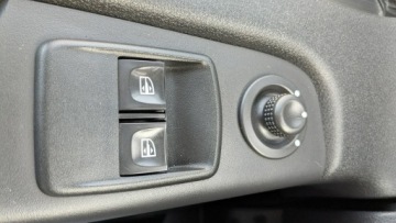 Opel Vivaro B Kombi Extra Long H1 2,9t 1.6 BiTurbo 125KM 2017 Opel Vivaro 1.6D 125PS Bezwypadkowy 8-Osobowy, zdjęcie 27