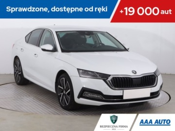 Skoda Octavia IV 2021 Skoda Octavia 1.4 TSI iV, Salon Polska