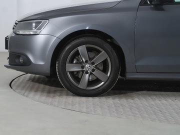 Volkswagen Jetta VI Sedan 1.4 TSI 122KM 2014 VW Jetta 1.4 TSI, Salon Polska, Klima, zdjęcie 13