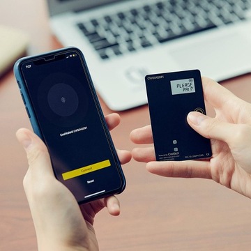 Coolwallet S - Аппаратный криптокошелек