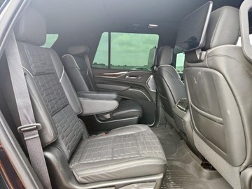 Cadillac Escalade III 2024 Cadillac Escalade Sport Platinum 2024 6.2l 6.2 Benzyna 420KM, zdjęcie 11