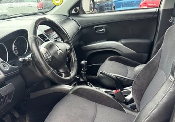Mitsubishi Outlander II 2.0 DID DOHC 140KM 2009 Mitsubishi Outlander 4x4 7 osobowy 2.0 Diesel 140KM, zdjęcie 7