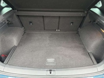 Volkswagen Tiguan II SUV Facelifting 2.0 TDI 200KM 2021 Volkswagen Tiguan R-line Kamery 360 HarmanKardon Zawieszenie DCC ACC Faktu, zdjęcie 17