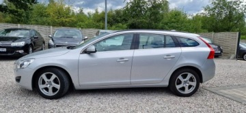Volvo V60 I Kombi 1.6 DRIVe 115KM 2011 Volvo V60 Super Stan Bezwypadkowy, zdjęcie 4