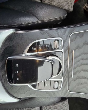 Mercedes Klasa C W205 Kombi Facelifting HYBRYDA 2.0 300 e 320KM 2020 Mercedes-Benz Klasa C Mercedes-Benz Klasa C 2.0 Hybryda Plug-in 320KM, zdjęcie 11