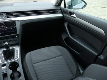 Volkswagen Passat B8 Limousine 1.4 TSI BlueMotion Technology 125KM 2018 VW Passat 1.4 TSI, Salon Polska, VAT 23%, Navi, zdjęcie 7