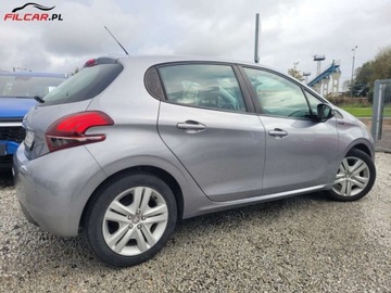 Peugeot 208 I Hatchback 5d Facelifting 1.2 PureTech 82KM 2018 Peugeot 208 GWARANCJA Lift Niski przebieg LED Mozliwa zamiana RATY 1.2, zdjęcie 18
