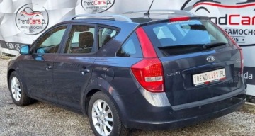 Kia Ceed I SW Facelifting 1.6 DOHC CVVT 126KM 2010 Kia Ceed 1.6 125 KM bezwypadkowa klimatronic szyberdach 1.6 Benzyna 125KM, zdjęcie 12