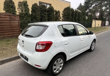 Dacia Sandero II Hatchback 5d TCe  90KM 2014 Dacia Sandero Dacia Sandero II 0,9 tce Bezwypadkowa bogato wyposazona 90KM, zdjęcie 3