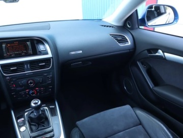 Audi A5 8T Coupe 1.8 TFSI 170KM 2008 Audi A5 1.8 TFSI, Skóra, Navi, Xenon, Bi-Xenon, zdjęcie 7