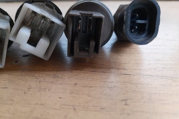 SENZOR PEDÁLU BRZDY IVECO DAILY IV MINI BUS / PASAŽÉR B3653319 3.0L