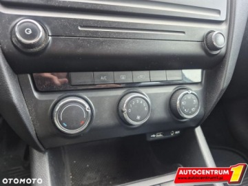 Skoda Octavia III Liftback 1.6 TDI CR DPF 90KM 2013 Skoda Octavia Skoda Octavia 1.6 Diesel 90KM, zdjęcie 17