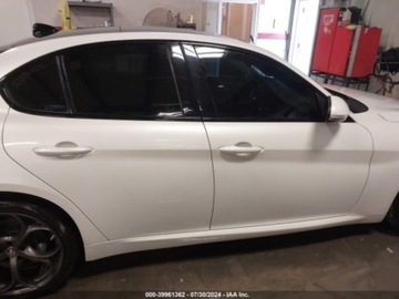 Alfa Romeo Giulia II 2019 Alfa Romeo Giulia 2019 Alfa Romeo Giulia Ti Sport AWD 2.0 Benzyna 280KM, zdjęcie 11