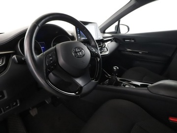 Toyota C-HR I Crossover 1.2L Turbo 116KM 2018 Toyota C-HR klima auto grzane fotele kamera i, zdjęcie 13