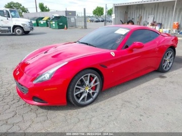 Ferrari California 2017 Ferrari California Ferrari California T Convertible 3.9 Benzyna 553KM, zdjęcie 2