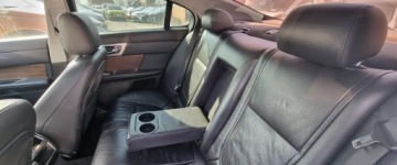 Jaguar XF II 2015 Jaguar XF 2015r, 2.0 Benzyna. Lekko przetarty bok. Jezdzi. 2.0 Benzyna, zdjęcie 7