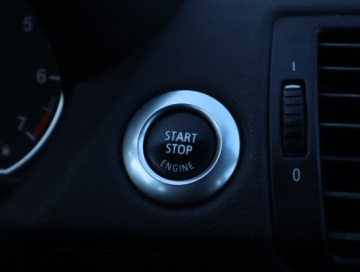 BMW Seria 1 E81/E87 Hatchback 5d E87 1.6 116i 115KM 2006 BMW 1 116i, Klima, Tempomat, Parktronic,ALU, zdjęcie 16