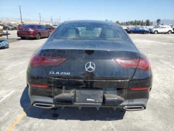 Mercedes CLA C118/X118 2024 Mercedes-Benz CLA 250 2024 2.0l 2.0 Benzyna 221KM, zdjęcie 2