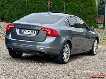 Volvo S60 III Sedan 2.0 T5 254KM 2018 Volvo S60 INSCRIPTION Kamera Navi Led Radar HarmanKardon 2.0 Benzyna 254KM, zdjęcie 11
