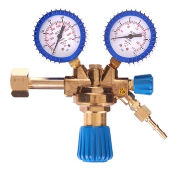 Комплект: Горелка 45см, предварительный нагрев, резка, шланг 10м, пропан-кислородные переходники, 4 насадки.