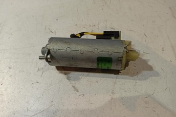 MOTOREK PŘEDNÍHO PRAVÉHO SEDADLA JAGUAR S-TYPE (X200) 0130002529 2.7L