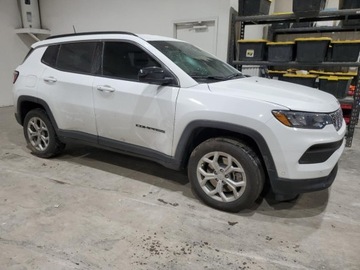 Jeep Compass II 2024 Jeep Compass Latitude 2024 2.0l 2.0 Benzyna 200KM, zdjęcie 4