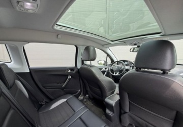 Peugeot 2008 I SUV Facelifting 1.2 PureTech 110KM 2019 Peugeot 2008 1.2 Benzyna 110KM, zdjęcie 32