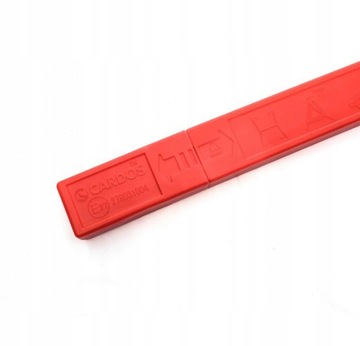 АВТОМОБИЛЬНЫЙ КОМПЛЕКТ БЕЗОПАСНОСТИ, ОГНЕТУШИТЕЛЬ И ТРЕУГОЛЬНИК