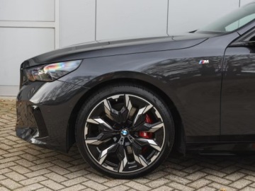BMW Seria 5 G90-91 2025 BMW Seria 5 540d xDrive Sport Sedan 3.0 (303KM) 2025, zdjęcie 12
