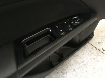 Ford Fusion Mk5 USA 13- Дверные панели красные