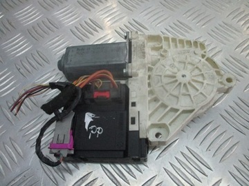 MOTOREK OKNO PRAVÝ PŘEDNÍ VOLKSWAGEN JETTA V